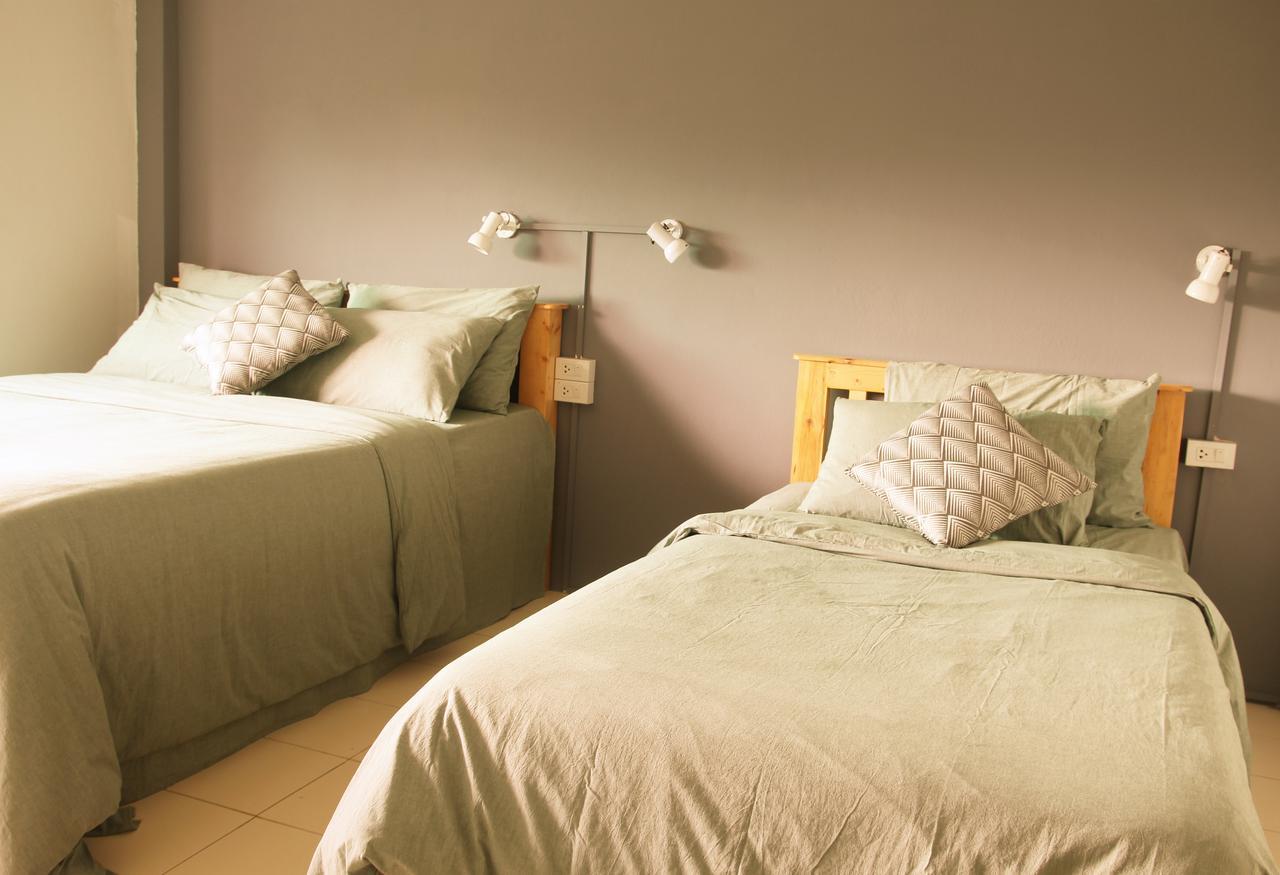 Rada Arak 79/4 Hostel Чіангмай Екстер'єр фото
