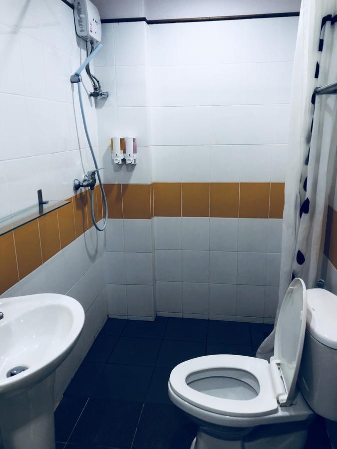 Rada Arak 79/4 Hostel Чіангмай Екстер'єр фото