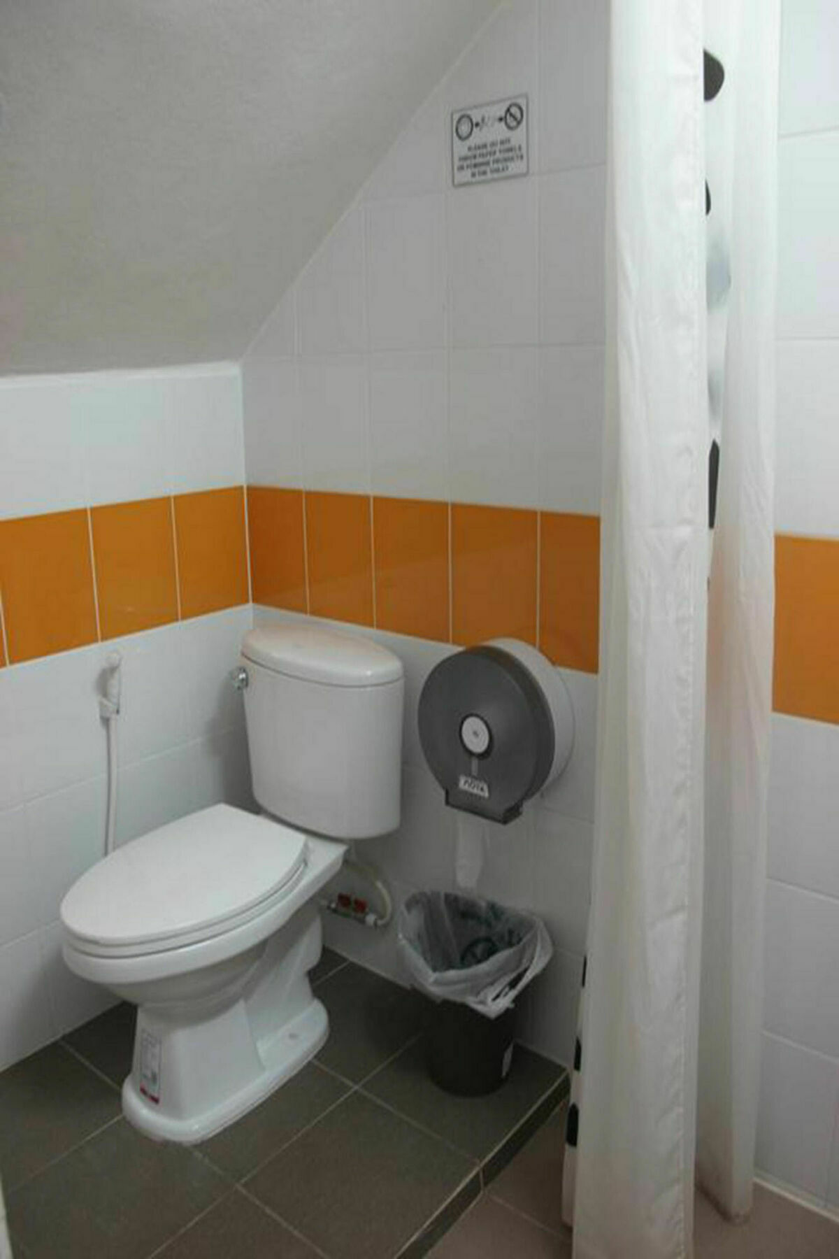 Rada Arak 79/4 Hostel Чіангмай Екстер'єр фото